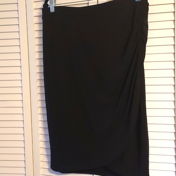 Lane Bryant Tulip Front Skirt - Picture 4 of 8